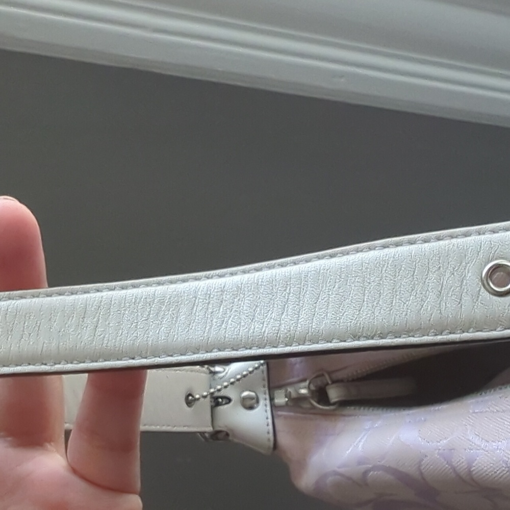 Beautiful lilac coach logo small shoulder bag. Vintage. - Picture 16 of 17